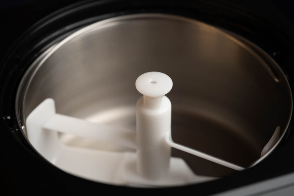 Whynter 2.1 Quart Stainless Steel Bowl & BPA Free churning paddle
