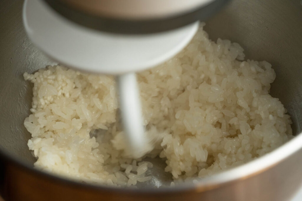 cooked rice in mixing bowl
