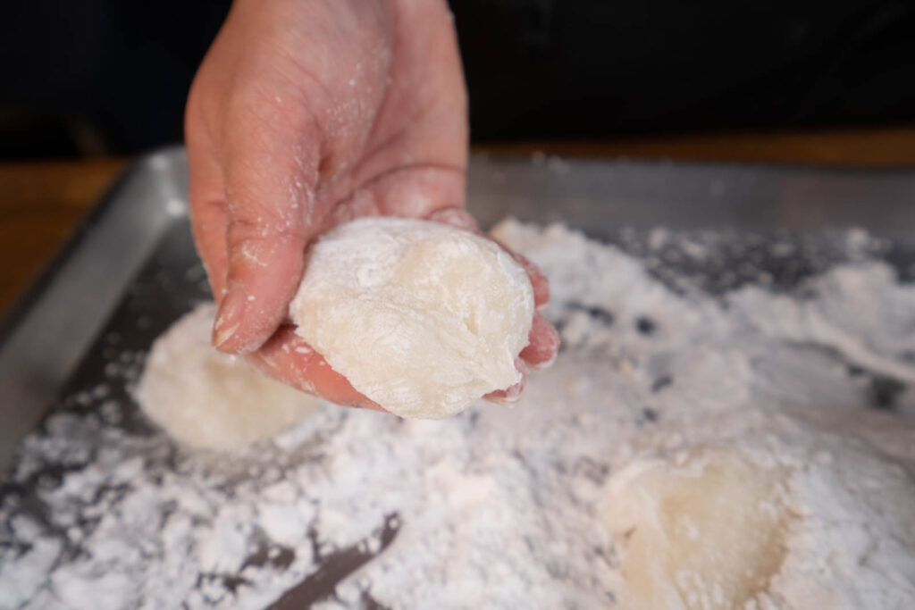 Mochi dough round