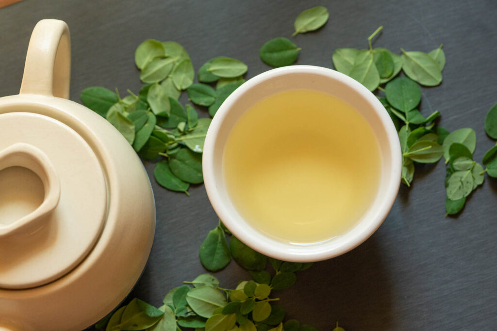 fresh moringa tea
