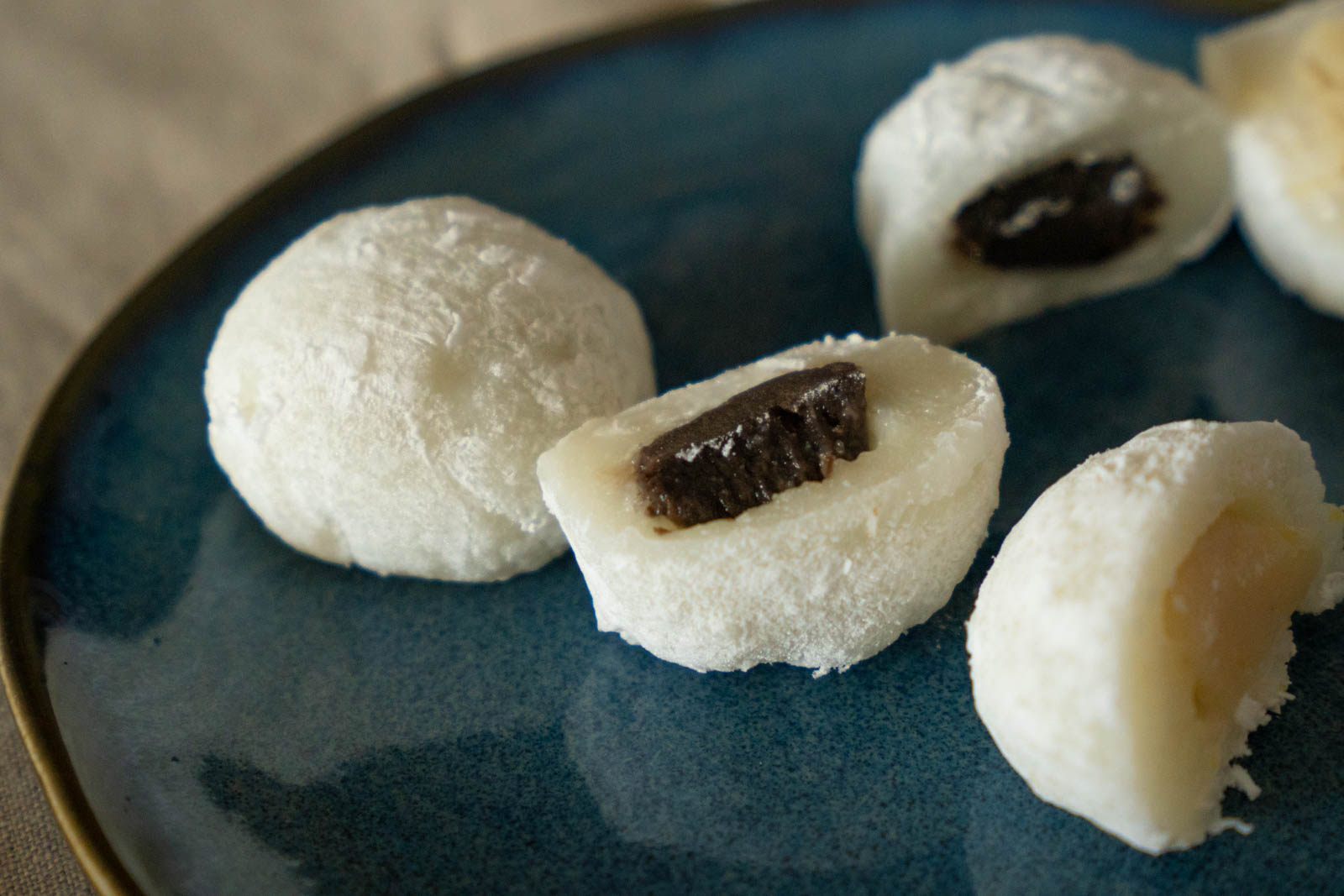 hojicha mochi, lemon mochi